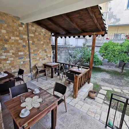 Bujtina Valgent Bed & Breakfast 3*