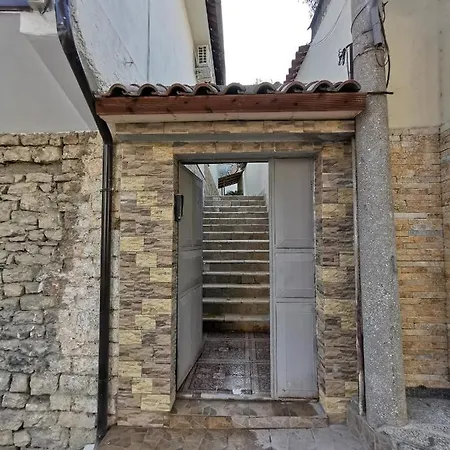 Bujtina Valgent Bed & Breakfast Berat