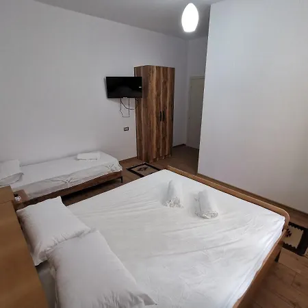 Bujtina Valgent Frühstückspension 3*