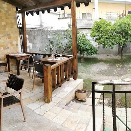 Bed & Breakfast Bujtina Valgent