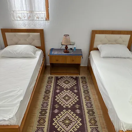 Bed & Breakfast Bujtina Valgent 3*