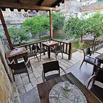 Bujtina Valgent 3*