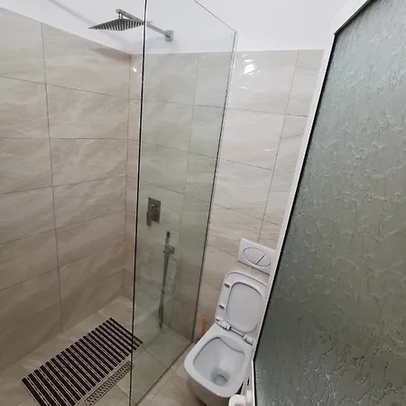 فندق مبيت وإفطار Bujtina Valgent 3*