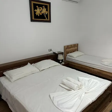 Bed & Breakfast Bujtina Valgent 3*