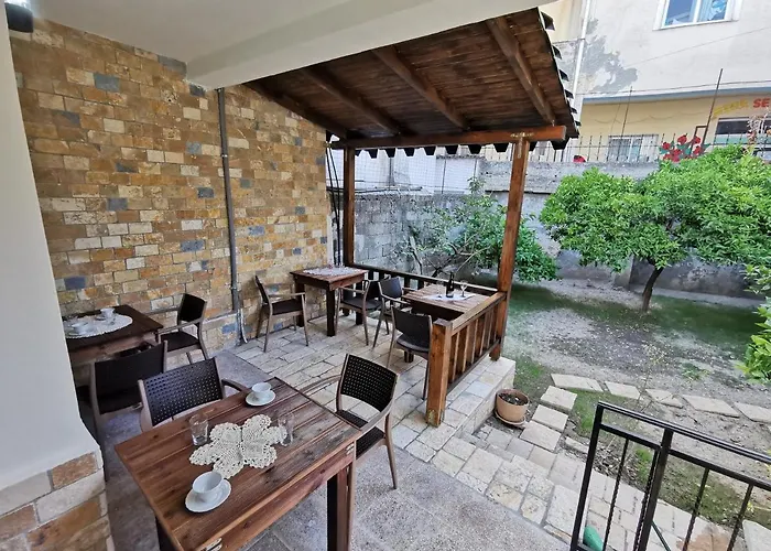 Bujtina Valgent Bed & Breakfast 3*