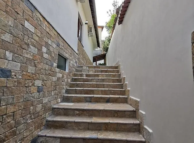 Bed & Breakfast Bujtina Valgent 3*